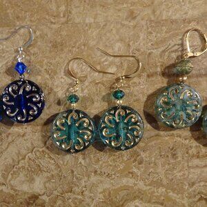 Handmade coin-style earrings from Czech components in three stylish colors